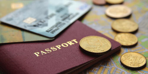 5 Reasons to get a travel currency card