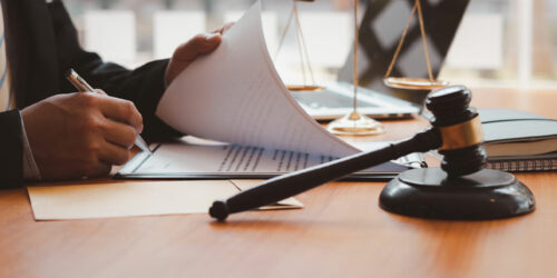 5 tips to follow when hiring a bankruptcy lawyer