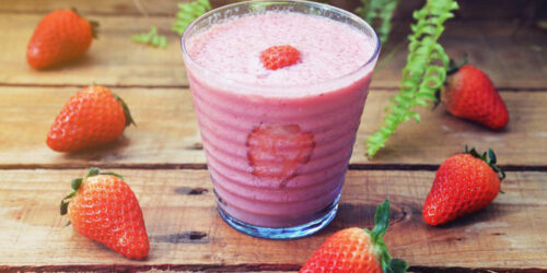 5 yummy yogurt smoothies to have on-the-go