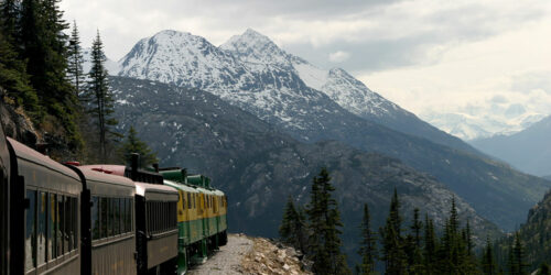 6 reasons why you should travel to the Canadian Rockies by train