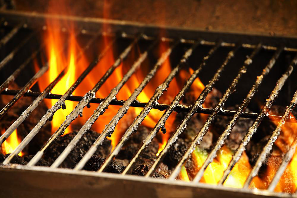 3 effective ways to clean stainless steel barbecue grills