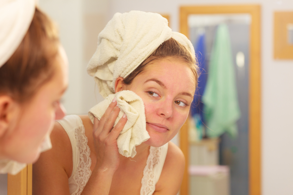 Best Facial Cleansers for Glowing and Soft Skin