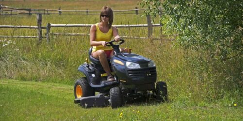 Characteristics of ride on lawn mowers