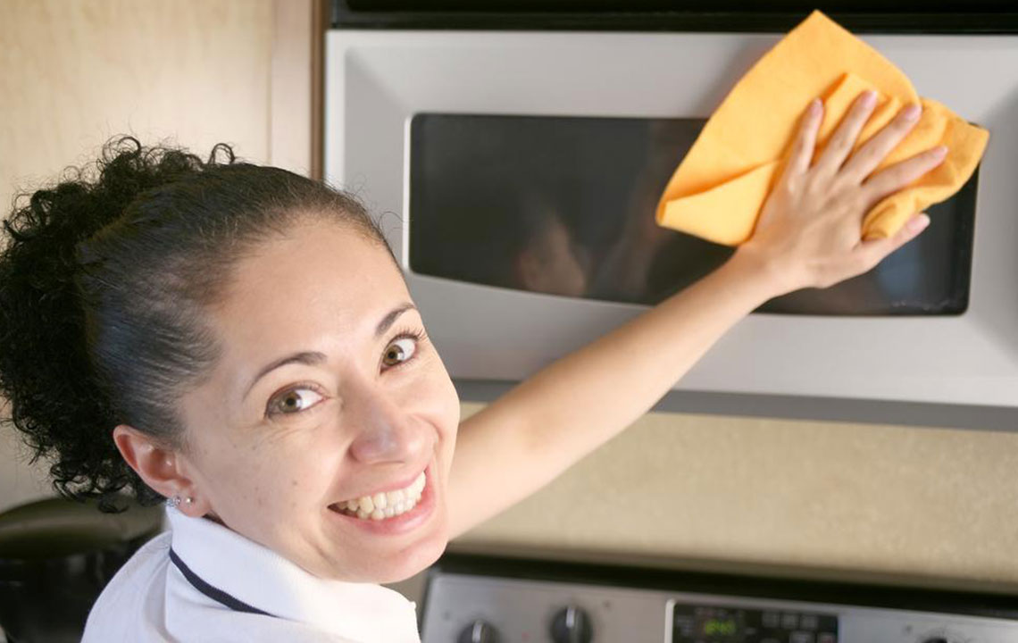 Cleaning tips for 3 important kitchen appliancesÂ