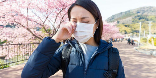 Few tips to avoid pollen allergies