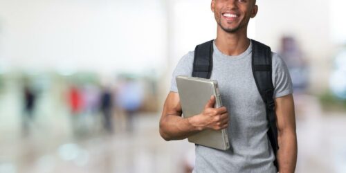 How to Choose the Right Student Credit Card