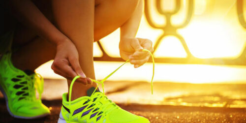 How to choose the right athletic shoes