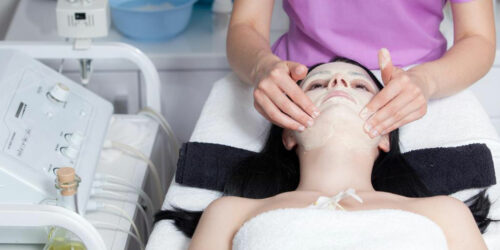 Points to consider before opening up your own salon and spa parlor