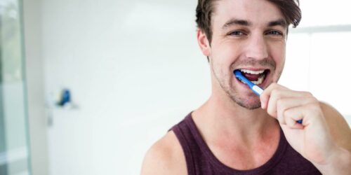 Teeth whitening strips vs teeth whitening toothpaste