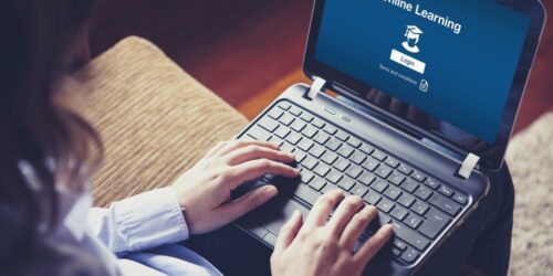 Features Of Pursuing Online Degrees From Accredited Universities