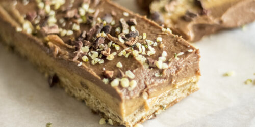 How To Make Delicious Peanut Butter Chocolate Bars At Home