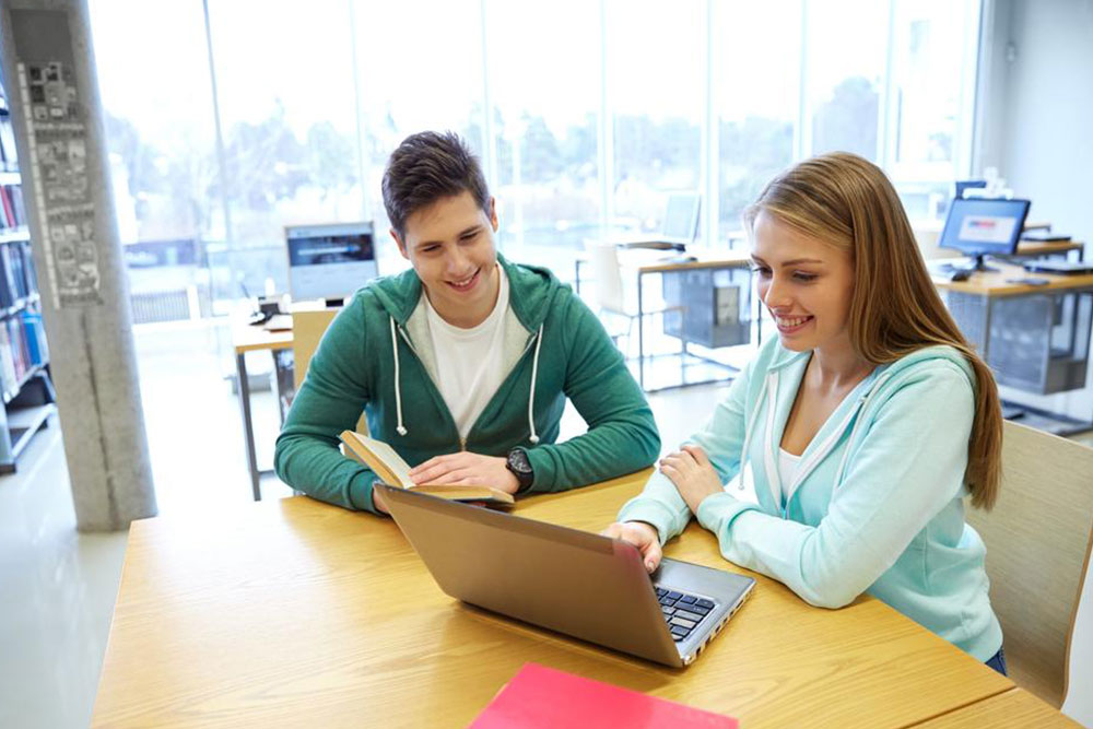 Online universities and resources students should know aboutÂ