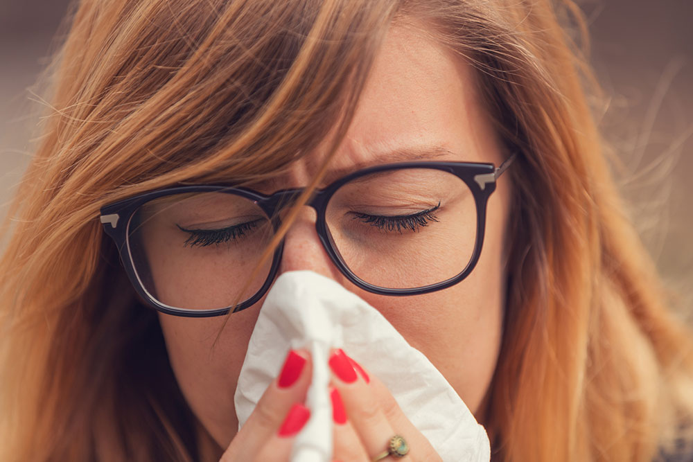 Seasonal Allergy Triggers, Symptoms and Medications