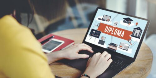 Steps You Must Take While Applying For Online Degrees From Accredited Universities