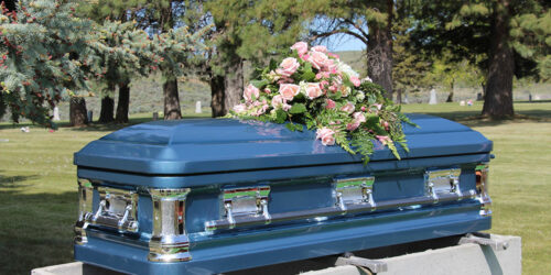 Say the last goodbye to your loved ones through a meaningful funeral