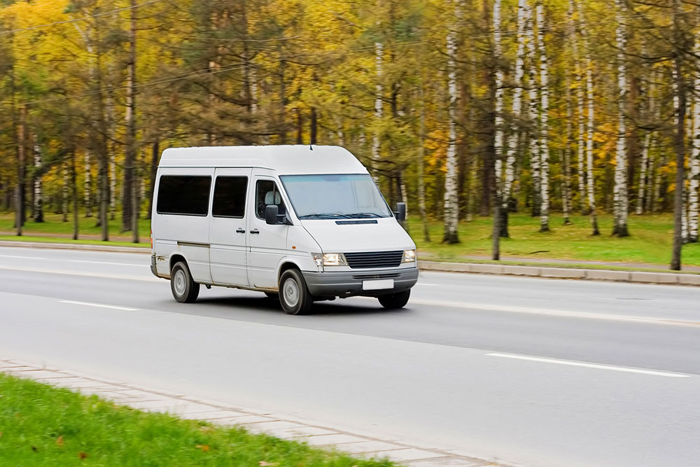 Tips to Find Deals on Bank-Owned Chevy Express 3500